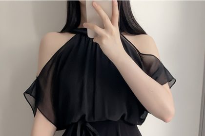 Oversized bow-knot halterneck chiffon dress