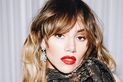 Suki Waterhouse Oscars 2023 Makeup: Get The Look