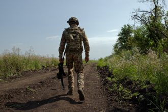 Extensive Minefields Impede Ukraine’s Counteroffensive, Military Experts Say