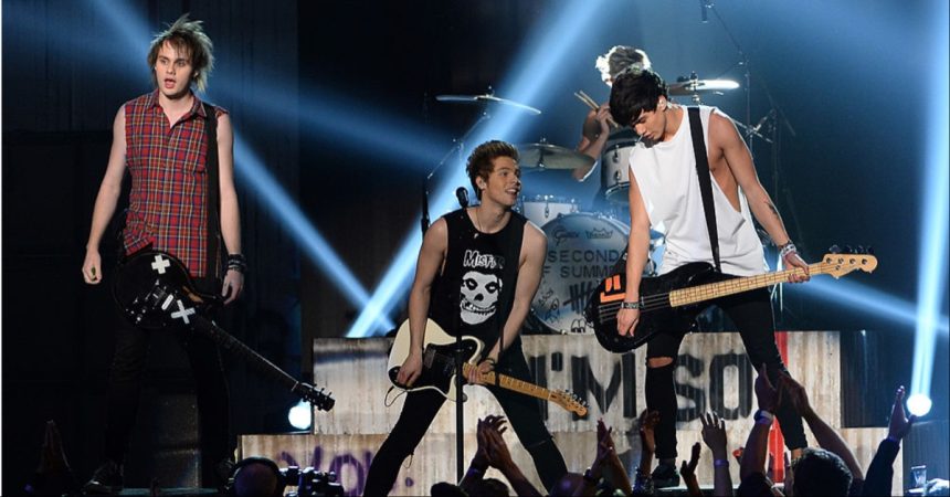 2014 5 Seconds of Summer cover of Katy Perry’s “Teenage Dream”