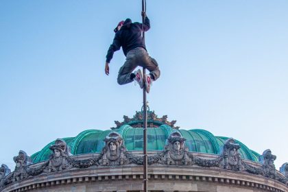 ‘Rooftopping’ Is Popular on Instagram, but the Risks Are High