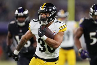 How much will Steelers RB earn in 2023?