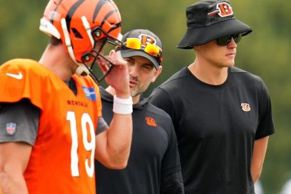 Bengals QB Joe Burrow runs, throws before preseason game