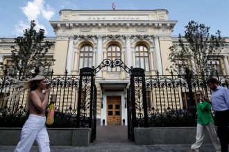 Russia Tries to Bolster Ruble as Inflation Adds to Economic Woes