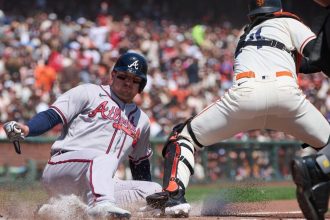 Giants, high-scoring Braves close out season series