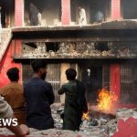 Pakistan: More than 100 arrested after churches burned