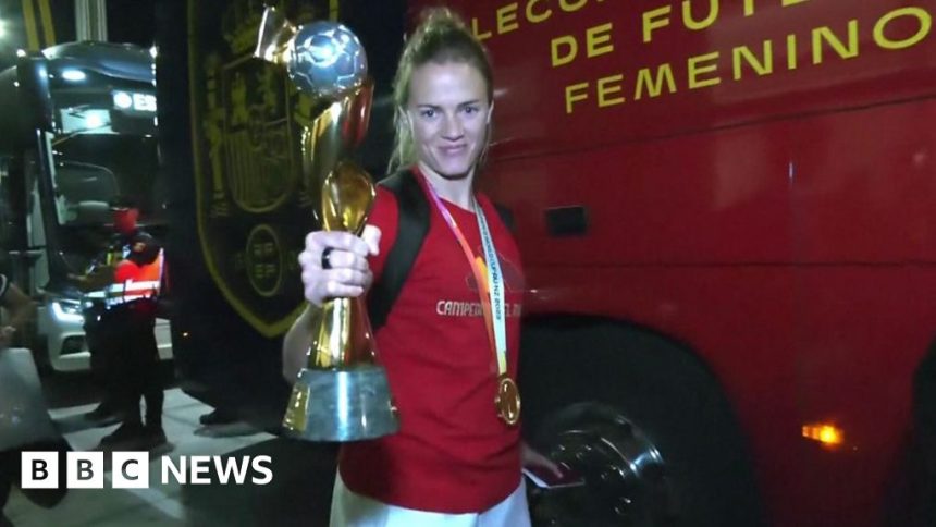 Women’s World Cup: Spain’s jubilant champions arrive in Madrid