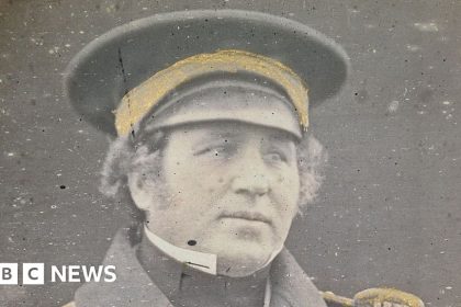 Franklin expedition: Portraits of doomed Arctic explorers go to auction