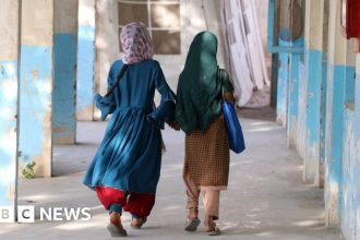 Taliban stops girls leaving Afghanistan to study abroad