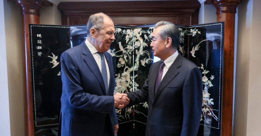 Foreign Ministers of China and Russia Confer Phone After Jeddah Talks