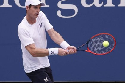 Andy Murray advances at U.S. Open with 200th major win