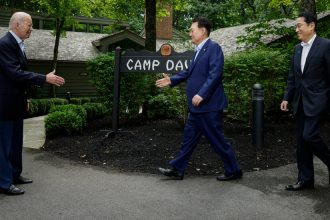 Biden Welcomes Japanese and South Korean Leaders to Camp David Summit