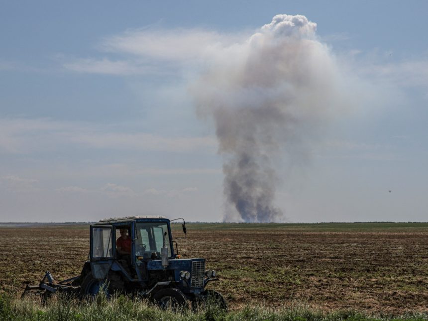 Family killed in Russian shelling in Ukraine’s Kherson | Russia-Ukraine war News