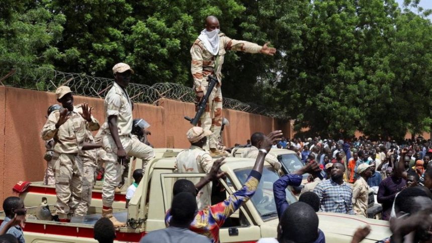 Niger reopens borders with five neighbours a week after coup | News