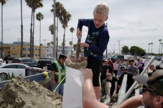 Mexico, California brace for ‘catastrophic’ flooding as hurricane nears | Weather News