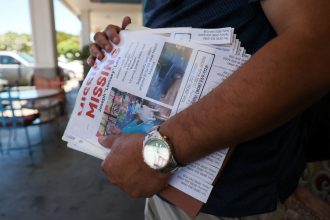 Hawaiian official says 850 on wildfire missing list ahead of Biden visit | Climate Crisis News