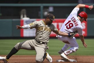 Tommy Edman plays hero again as Cardinals top Padres