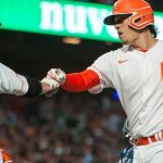 Giants clamp down on Rays in 3-hit shutout