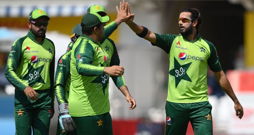 “They are favorites in my opinion”- Imad Wasim backs Pakistan to win Asia Cup and ODI World Cup