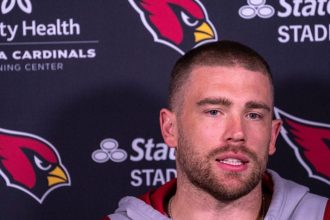 Cardinals’ Zach Ertz (knee) cleared for full activity