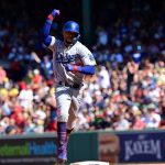 Mookie Betts, Dodgers aim to stay hot vs. Diamondbacks