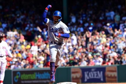 Mookie Betts, Dodgers aim to stay hot vs. Diamondbacks