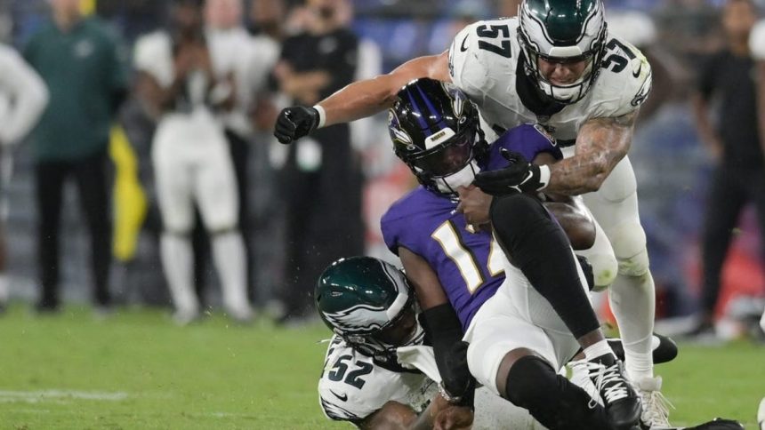 Ravens hold off Eagles, 20-19