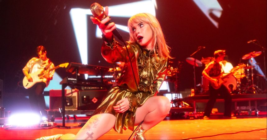 Paramore bring Steph Curry onstage for “Misery Business” duet