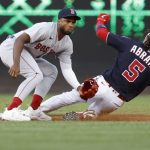 Red Sox jump on top at start, nip Nationals