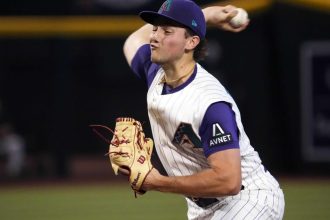 Improving D-backs chase another win over Padres