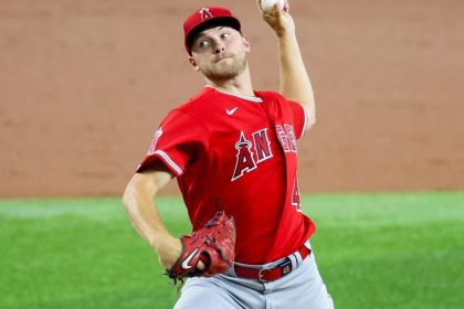 Reid Detmers loses no-no in 8th as Angels blank Rangers