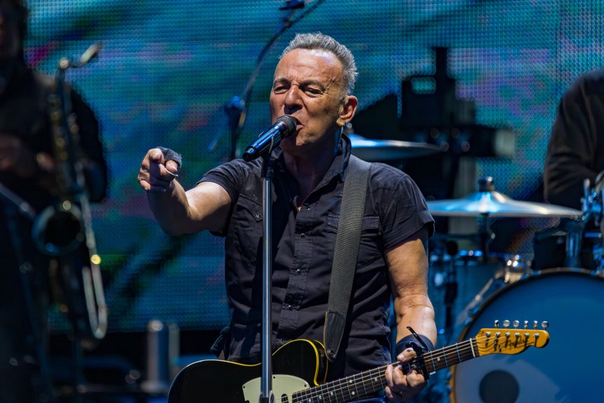 Bruce Springsteen postpones Philly shows due to illness