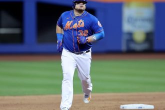 Mets hope to stay hot at plate against Pirates