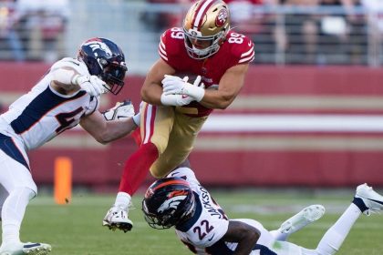 49ers rally late in 4th quarter, knock off Broncos