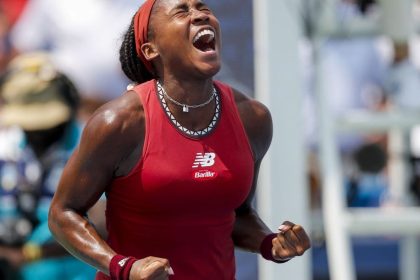 Coco Gauff topples No. 1 Iga Swiatek in Cincy semifinals