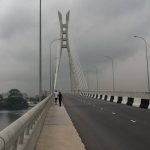 CHECK ON YOUR GUYS!!! One Man Jumps Into Lekki-ikoyi Link Bridge Water » Naijaloaded