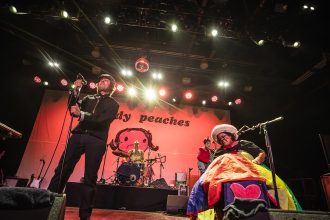 The Moldy Peaches headlined their first US show in 20 years at Brooklyn Steel (pics, setlist)