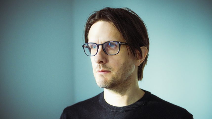 Steven Wilson Announces New Album, Shares “Economies of Scale”