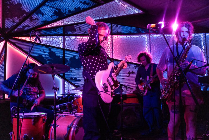 superviolet, Trace Mountains & Darryl Rahn played The Sultan Room (pics, setlist)