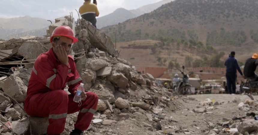 Gridlock, Confusion and Waiting: On the Road With Spanish Rescuers in Morocco