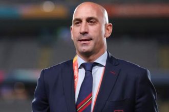 Luis Rubiales: Spanish football federation president says he will continue defending himself