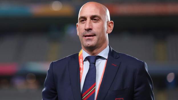 Luis Rubiales: Spanish football federation president says he will continue defending himself