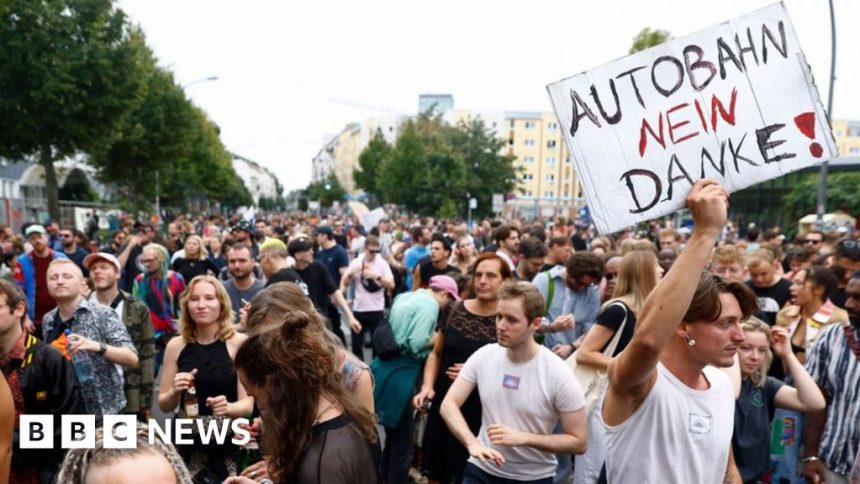 Berliners rave against the motorway as extension threatens 20 cultural venues