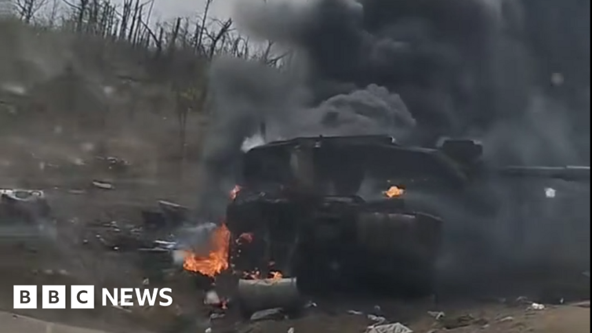 British Challenger 2 tank hit in Ukraine