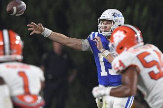 Duke defense stifles No. 9 Clemson in opening stunner