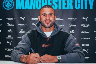 Kyle Walker signs contract extension with Manchester City