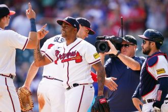 Braves close in on division title as they face Phillies in twin bill