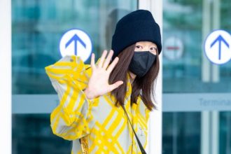 Jeon Ji-Hyun Never Misses With Her Chic And Luxurious Airport Fashion