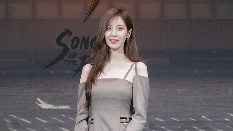 Seohyun Looked Breathtaking In A Muted Brown Bodycon Dress At The ‘Song Of The Bandits’ Press Conference