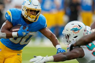 Chargers’ Austin Ekeler criticizes teammates, coaches after Dolphins loss